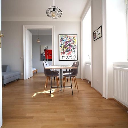 Appartamento Classic, Modern & Sunny. 7Min To Vienna'S Center! Esterno foto